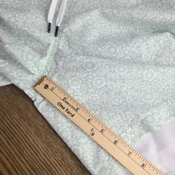 NEW Saks Fifth Avenue Swim Trunks XL Green Floral Pockets Lined Nylon Blend - Picture 13 of 13